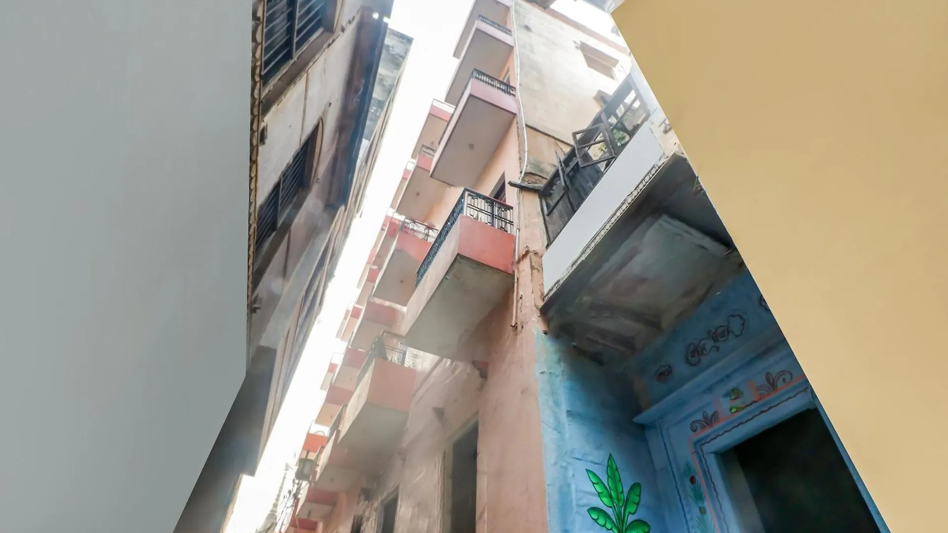 Spot On Mishra Guest House Varanasi