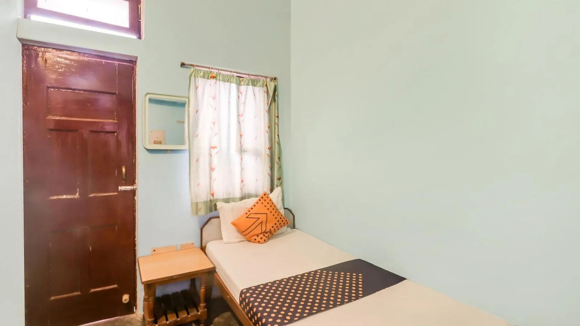 Spot On Mishra Guest House Varanasi