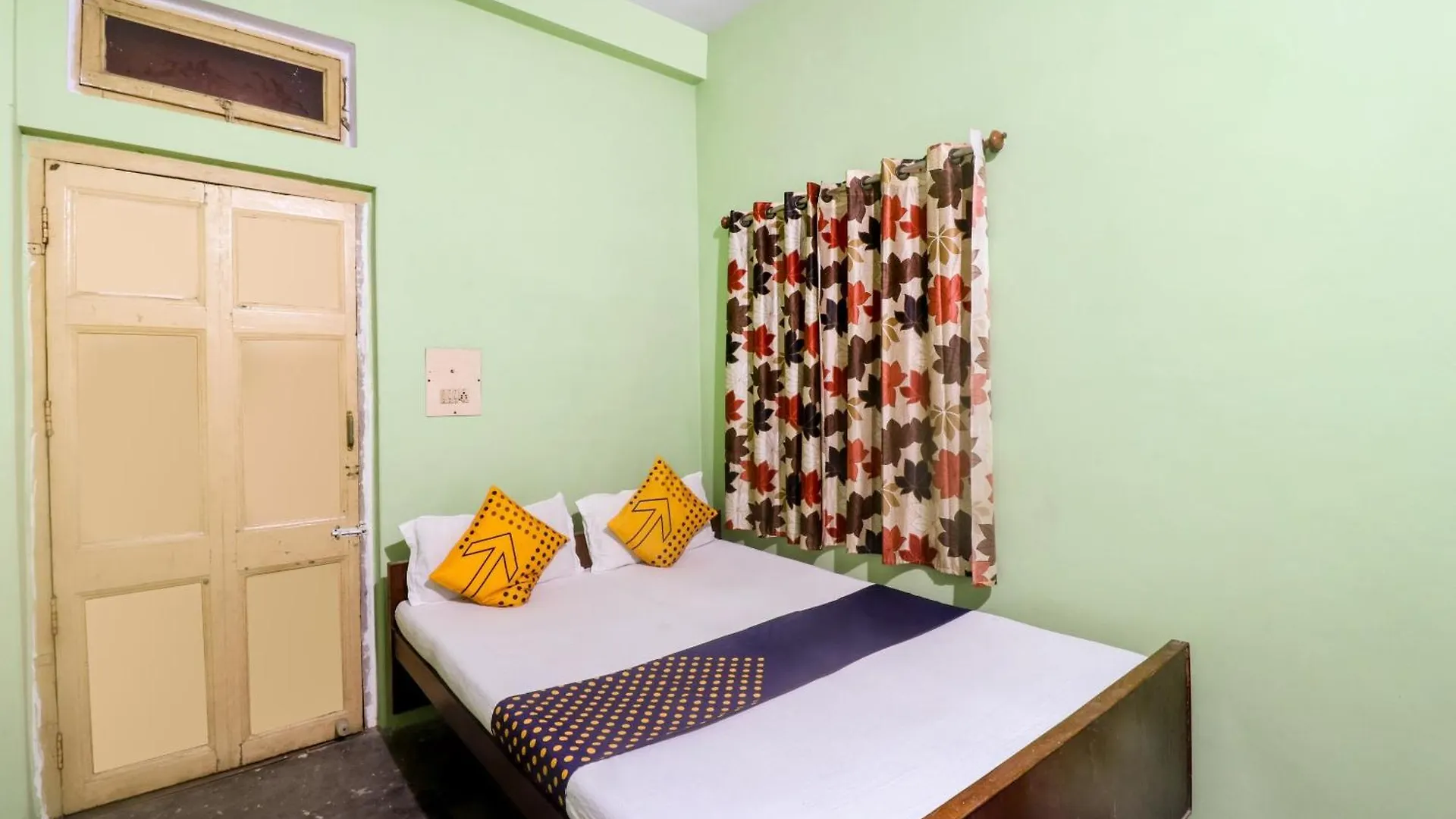 Spot On Mishra Guest House Váránasí