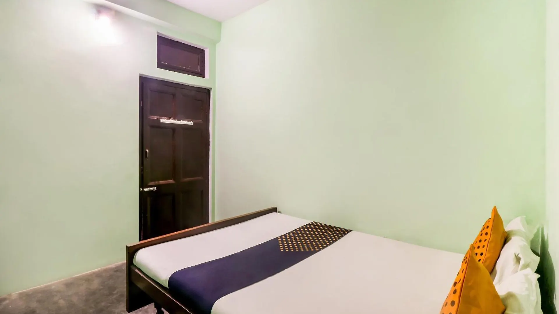 ** Hotel Spot On Mishra Guest House Váránasí Indie