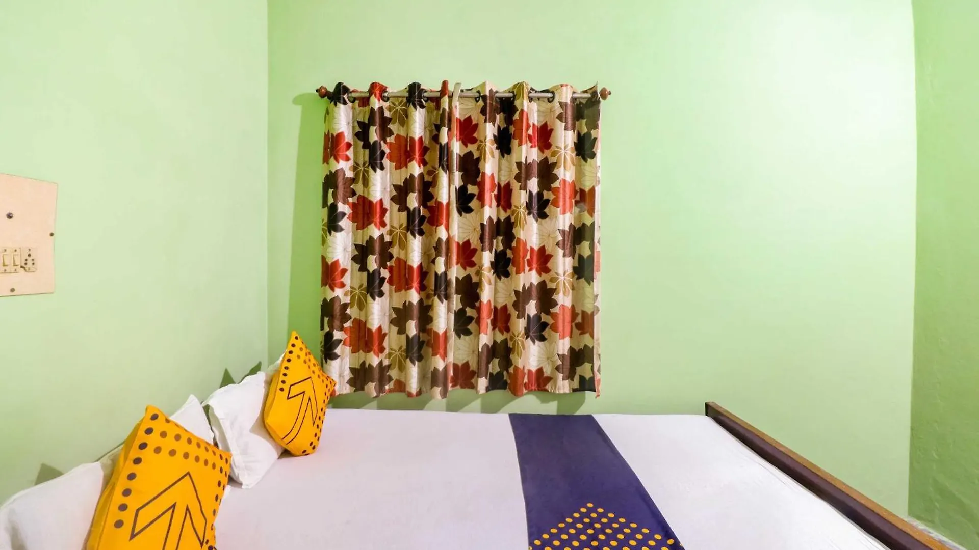 ** Hotel Spot On Mishra Guest House Váránasí Indie
