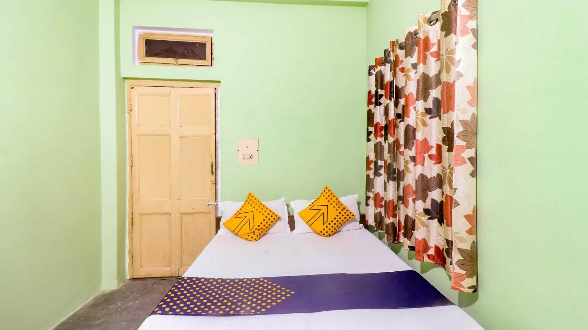 ** Hotel Spot On Mishra Guest House Váránasí Indie